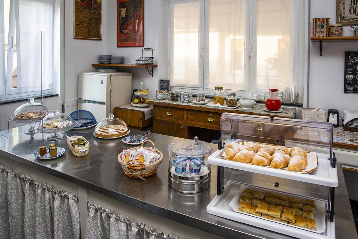 B&B Hotel Costa Azzurra 斯波托尔诺 外观 照片