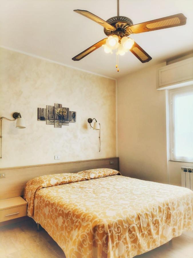 B&B Hotel Costa Azzurra 斯波托尔诺 外观 照片