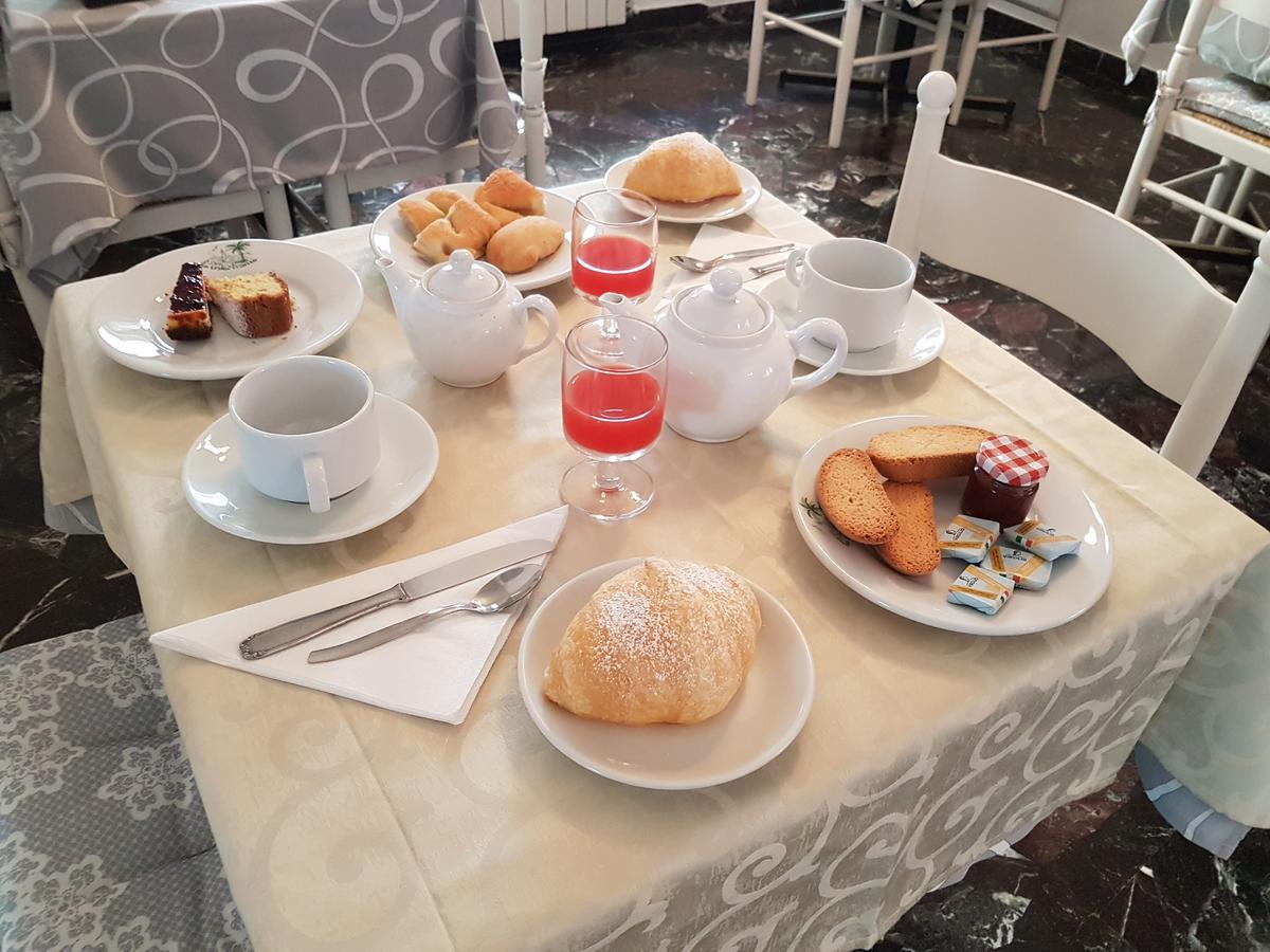 B&B Hotel Costa Azzurra 斯波托尔诺 外观 照片